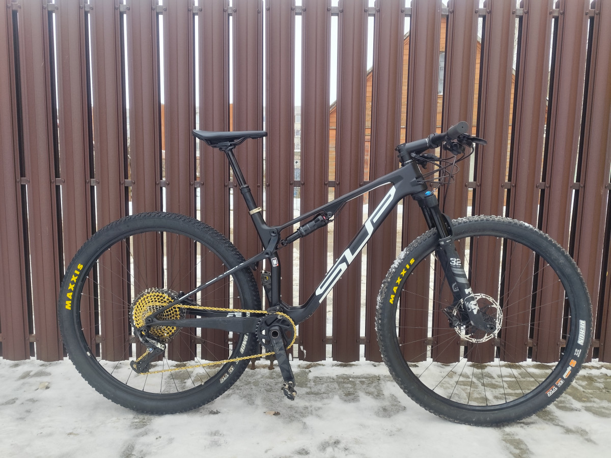 Superior XF 979 RC 2021 - M